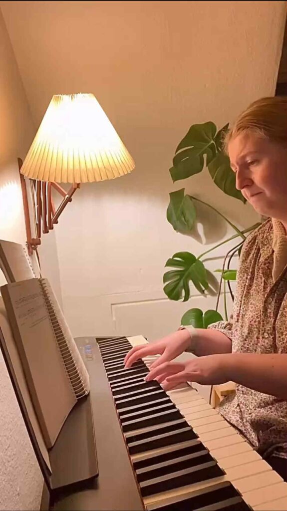 30feb1eb c665 4080 af99 c8875bfd20aa